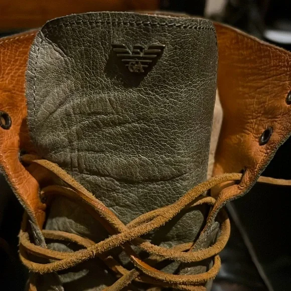 ARMANI DISTRESSED LEATHER COMBAT BOOTS SIZE EURO 43 US SIZE 9.5-10 - Picture 2 of 7